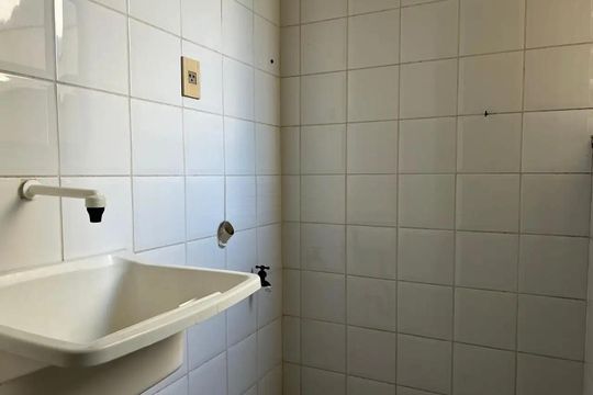 Área de serviço de apartamento para alugar com 2 quartos, 72m² em Castelo, Belo Horizonte