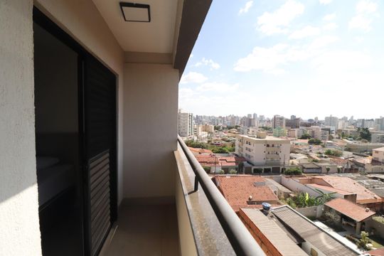 Sacada de apartamento para alugar com 1 quarto, 27m² em Santa Mônica, Uberlândia