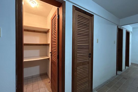 Home box de apartamento para alugar com 2 quartos, 76m² em Centro, Florianópolis