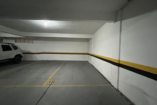 Garagem de apartamento para alugar com 2 quartos, 76m² em Centro, Florianópolis