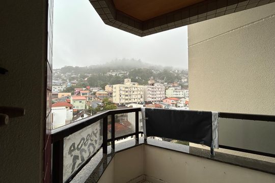 Varanda de apartamento para alugar com 2 quartos, 76m² em Centro, Florianópolis