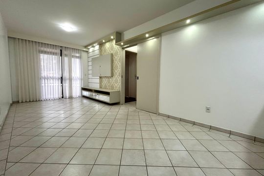 Apartamento para alugar com 2 quartos, 76m² em Centro, Florianópolis
