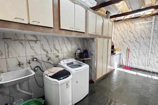 Área de Serviço de casa à venda com 3 quartos, 144m² em Jardim Pilar, Mauá