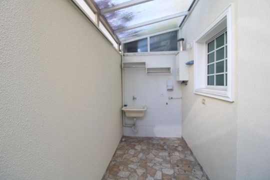 Lavanderia de casa de condomínio à venda com 2 quartos, 94m² em Jardim Nosso Lar, São Paulo