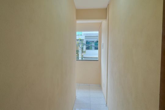 Corredor de casa para alugar com 2 quartos, 80m² em Jardim Fatima, Guarulhos
