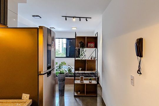 Cozinha de kitnet/studio para alugar com 1 quarto, 23m² em Tatuapé, São Paulo