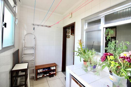 Área de Serviço de casa à venda com 3 quartos, 290m² em Cidade Antônio Estêvão de Carvalho, São Paulo