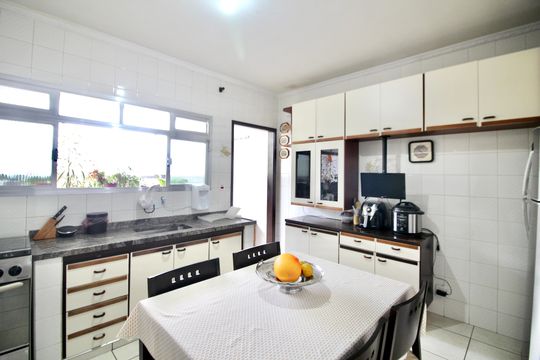 Cozinha de casa à venda com 3 quartos, 290m² em Cidade Antônio Estêvão de Carvalho, São Paulo