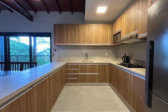 Cozinha  de apartamento para alugar com 2 quartos, 96m² em João Paulo, Florianópolis