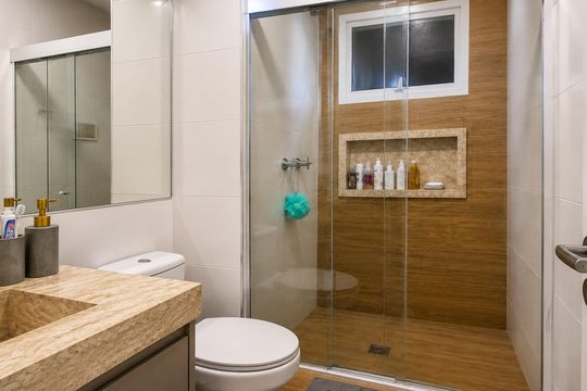 Banheiro de apartamento à venda com 2 quartos, 61m² em Parque Uniao, Jundiaí
