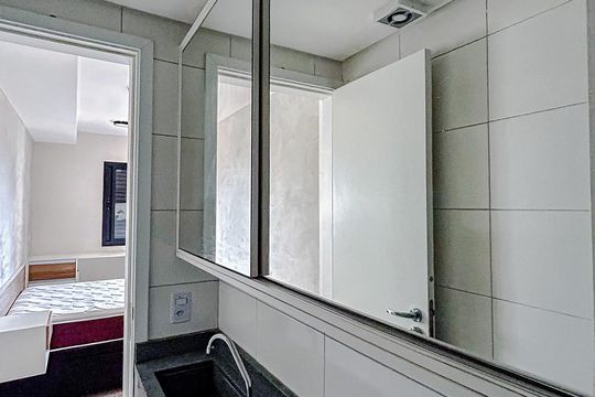 Banheiro de kitnet/studio para alugar com 1 quarto, 23m² em Tatuapé, São Paulo