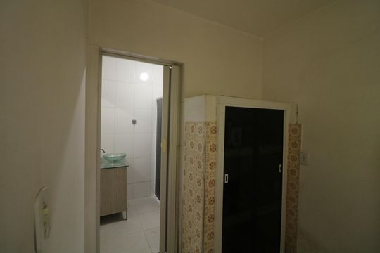 Dispensa de casa para alugar com 2 quartos, 341m² em São Rafael, São Paulo