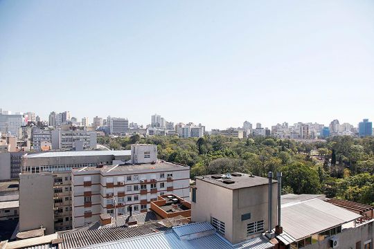 Studio - Sala / Quarto Vista de kitnet/studio para alugar com 1 quarto, 28m² em Farroupilha, Porto Alegre