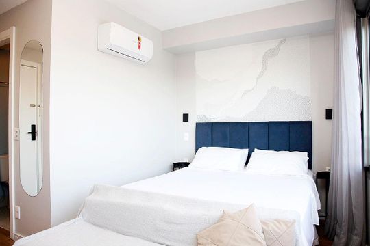 Studio - Sala / Quarto de kitnet/studio para alugar com 1 quarto, 28m² em Farroupilha, Porto Alegre