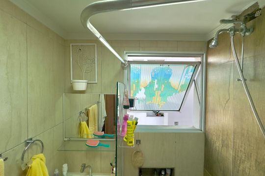 Banheiro de apartamento à venda com 2 quartos, 55m² em Picanço, Guarulhos