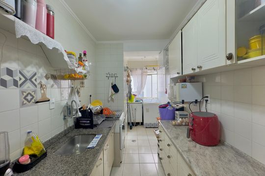 Cozinha de apartamento à venda com 2 quartos, 55m² em Picanço, Guarulhos
