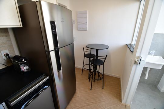 Cozinha de apartamento para alugar com 2 quartos, 70m² em Centro, Campinas