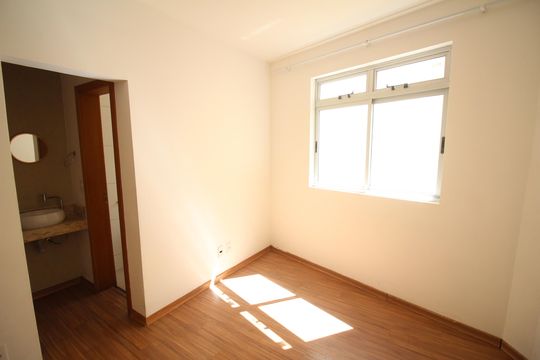 Quarto 1 de apartamento à venda com 3 quartos, 166m² em Inconfidentes, Contagem