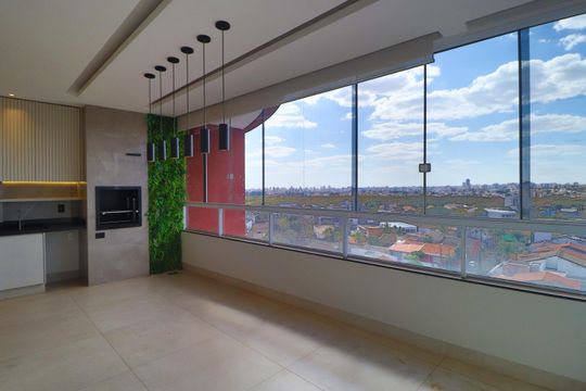 Apartamento para alugar com 3 quartos, 127m² em Granada, Uberlândia