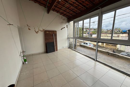 Varanda quarto 1 de casa para alugar com 2 quartos, 130m² em Barro Branco, Ribeirão Pires