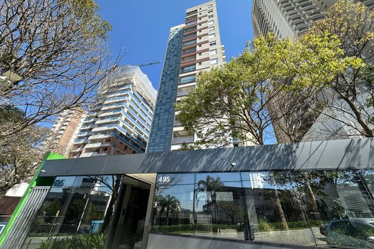 Fachada de apartamento para alugar com 1 quarto, 49m² em Alphaville Industrial, Barueri