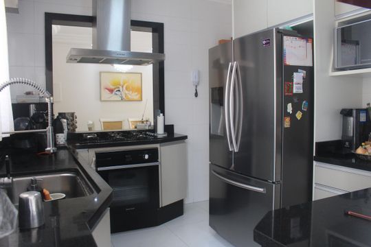 Cozinha de apartamento à venda com 2 quartos, 100m² em Santa Maria, São Caetano do Sul