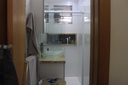 Banheiro da Suíte de apartamento à venda com 2 quartos, 100m² em Santa Maria, São Caetano do Sul