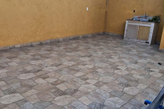 Casa à venda com 1 quarto, 114m² em Vila Santa Isabel, São Paulo