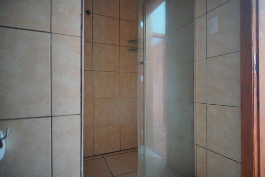 Banheiro Corredor de apartamento à venda com 2 quartos, 79m² em Cristo Redentor, Porto Alegre