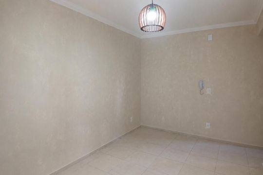 Sala de apartamento para alugar com 2 quartos, 45m² em Campo Grande, Rio de Janeiro