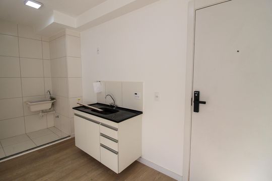 Cozinha de apartamento para alugar com 2 quartos, 36m² em Vila Lobos, São Paulo