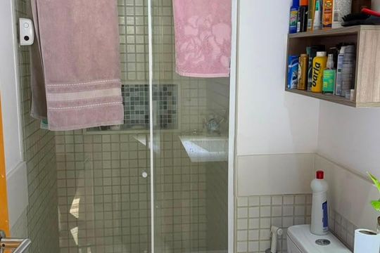 Banheiro de apartamento à venda com 3 quartos, 82m² em Recreio dos Bandeirantes, Rio de Janeiro