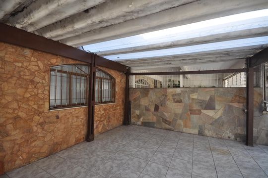 Garagem de casa à venda com 2 quartos, 106m² em Vila Constança, São Paulo