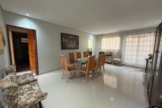 Casa à venda com 2 quartos, 88m² em Conjunto M, Brasília