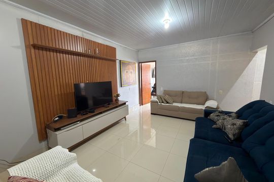 Casa à venda com 2 quartos, 88m² em Conjunto M, Brasília
