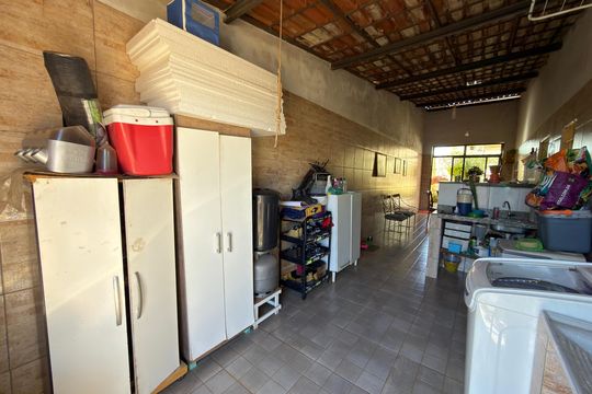 Casa à venda com 2 quartos, 88m² em Conjunto M, Brasília
