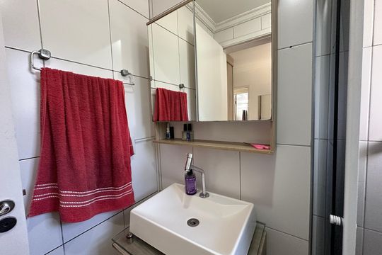 Banheiro da Suíte de apartamento à venda com 2 quartos, 57m² em Vila Pouso Alegre, Barueri