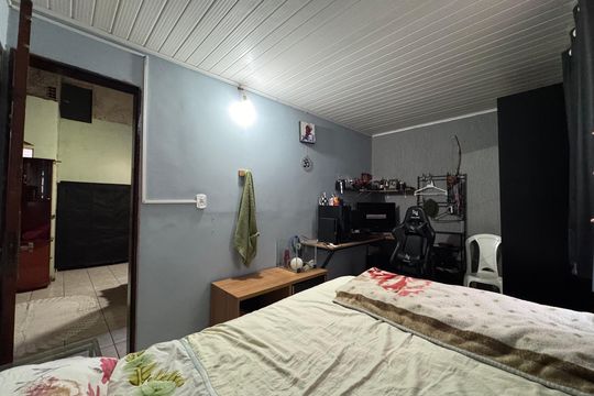 Casa à venda com 3 quartos, 240m² em Conjunto 2a, Brasília