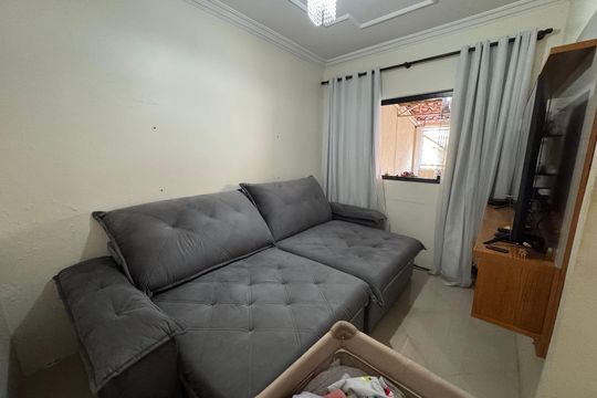 Casa à venda com 3 quartos, 240m² em Conjunto 2a, Brasília