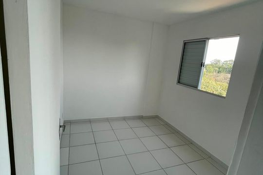 Quarto de apartamento para alugar com 2 quartos, 45m² em Jardim Marilu, Cotia