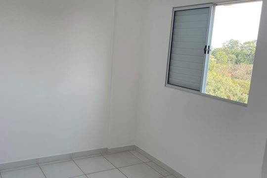 Quarto de apartamento para alugar com 2 quartos, 45m² em Jardim Marilu, Cotia