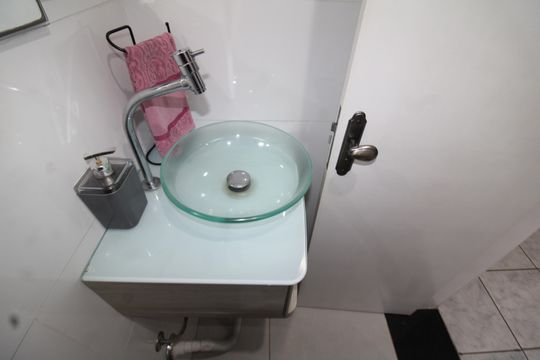 Lavabo de casa para alugar com 4 quartos, 140m² em Limão, São Paulo