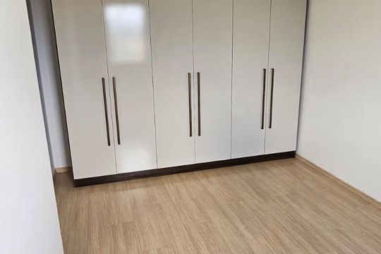 Quarto de apartamento à venda com 2 quartos, 57m² em Vila Nossa Senhora da Escada, Barueri