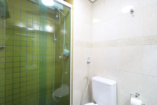 Banheiro Social de apartamento à venda com 3 quartos, 63m² em Barra Funda, São Paulo