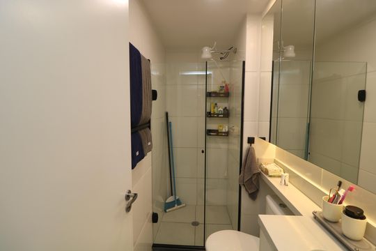 Banheiro de apartamento para alugar com 1 quarto, 24m² em Vila Prudente, São Paulo
