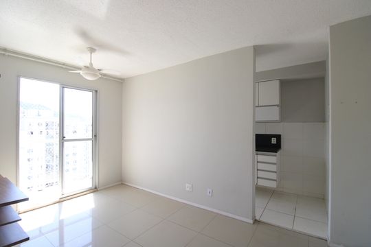 Sala de apartamento para alugar com 2 quartos, 52m² em Barra Olímpica, Rio de Janeiro