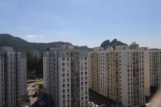 Sala - Varanda de apartamento para alugar com 2 quartos, 52m² em Barra Olímpica, Rio de Janeiro