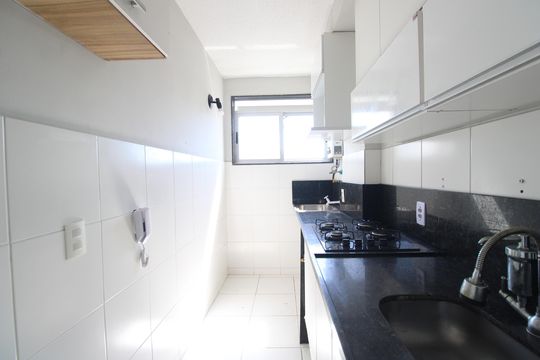 Cozinha de apartamento para alugar com 2 quartos, 52m² em Barra Olímpica, Rio de Janeiro