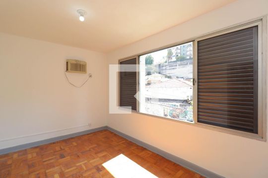Quarto de casa para alugar com 3 quartos, 150m² em Sumaré, São Paulo