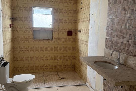 Banheiro de casa à venda com 4 quartos, 233m² em Vila Margarida, São Paulo